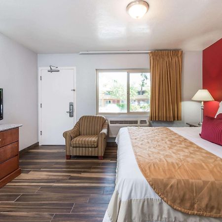 Ramada By Wyndham Near Seaworld / Mission Beach San Diego Luaran gambar