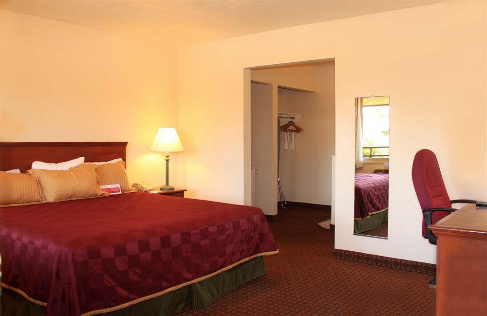Ramada By Wyndham Near Seaworld / Mission Beach San Diego Luaran gambar