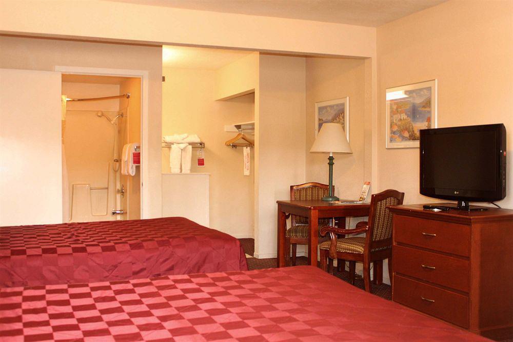Ramada By Wyndham Near Seaworld / Mission Beach San Diego Luaran gambar
